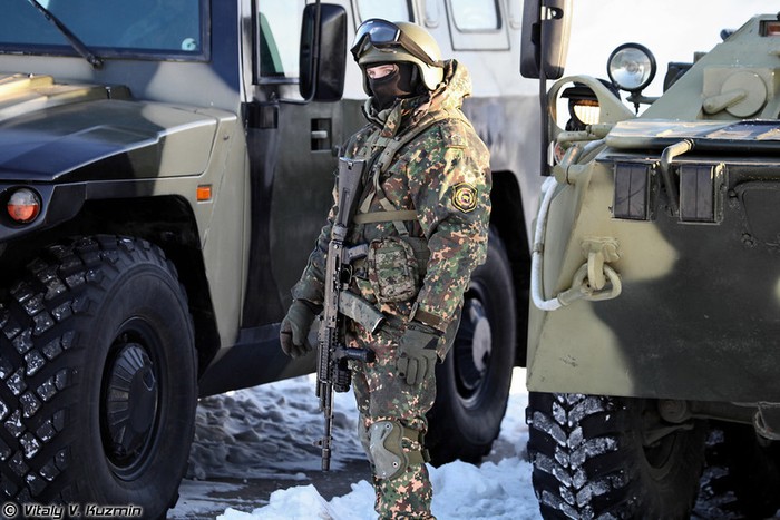 Các binh sỹ đặc nhiệm thuộc Trung tâm đặc nhiệm số 604 của Nga tham gia tập trận chiến thuật.